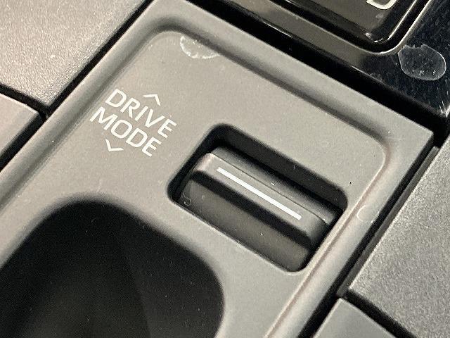 プリウス Z モデリスタエアロ/パノラマルーフ/全周囲/12型ナビ/セーフティーセンス/レーダークルーズコントロール/ブラインドスポットモニター/パワーバッグドア/シートヒーター/ベンチレーション/パワーシート(61枚目)