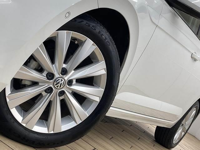 ポロ TSI Highline レーダークルーズコントロール/純正ナビ/フルセグTV/バックカメラ/クリアランスソナー/ETC/パドルシフト/オートライト/プッシュスタート/LEDヘッド/USBポート/スマートキー/オートエアコン(19枚目)