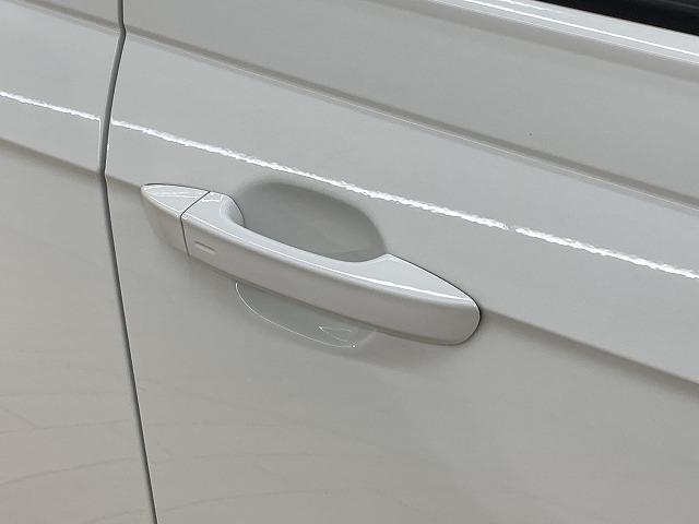 ポロ TSI Highline レーダークルーズコントロール/純正ナビ/フルセグTV/バックカメラ/クリアランスソナー/ETC/パドルシフト/オートライト/プッシュスタート/LEDヘッド/USBポート/スマートキー/オートエアコン(31枚目)
