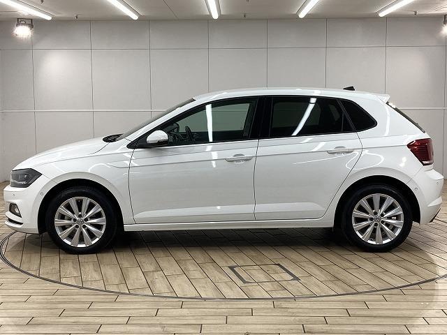 ポロ TSI Highline レーダークルーズコントロール/純正ナビ/フルセグTV/バックカメラ/クリアランスソナー/ETC/パドルシフト/オートライト/プッシュスタート/LEDヘッド/USBポート/スマートキー/オートエアコン(68枚目)