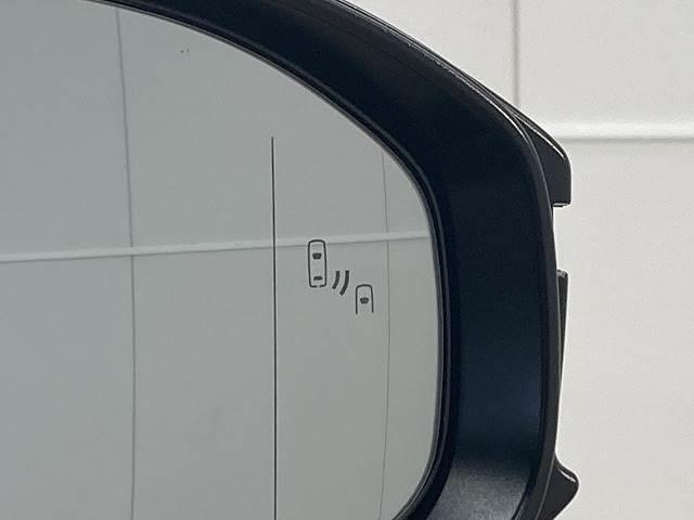 クラウンスポーツ SPORT Z (HEV) モデリスタエアロ/全周囲カメラ/12.3型ナビ/セーフティーセンス/レーダークルーズコントロール/ブラインドスポットモニター/本革シート/シートヒーター/ベンチレーション/パワーシート/電動リアゲート(7枚目)