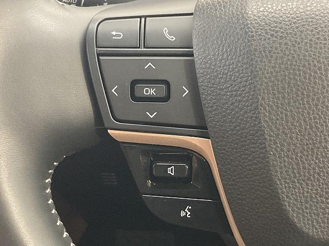 クラウンスポーツ SPORT Z (HEV) モデリスタエアロ/全周囲カメラ/12.3型ナビ/セーフティーセンス/レーダークルーズコントロール/ブラインドスポットモニター/本革シート/シートヒーター/ベンチレーション/パワーシート/電動リアゲート(65枚目)