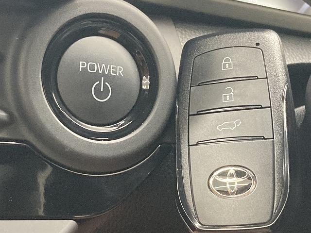 クラウンスポーツ SPORT Z (HEV) モデリスタエアロ/全周囲カメラ/12.3型ナビ/セーフティーセンス/レーダークルーズコントロール/ブラインドスポットモニター/本革シート/シートヒーター/ベンチレーション/パワーシート/電動リアゲート(70枚目)