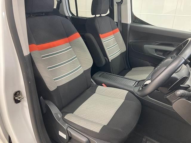 ベルランゴ SHINE XTR PACK ガラスルーフ/クリアランスソナー/ETC/パドルシフト/プッシュスタート/スマートキー/ブラインドスポットモニター/バックカメラ/ルーフレール/クルーズコントロール/Applecarplay(5枚目)