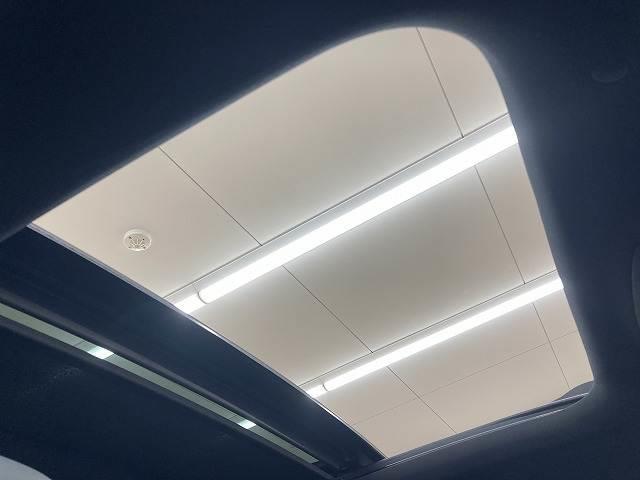 Aクラスセダン A250 4MATIC セダン AMGライン パノラミックルーフ/黒革シート/レーダークルーズコントロール/フルセグTV/ブラインドスポットモニター/純正18インチAW/全周囲カメラ/パワーシート/シートメモリ/パドルシフト/クリアランスソナー(7枚目)