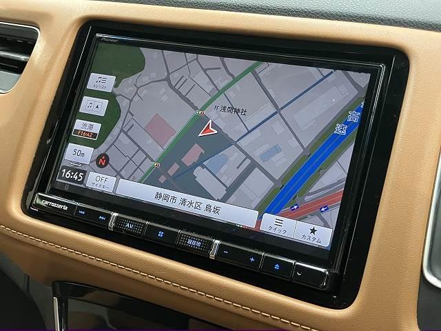 【純正ナビ】一体感のあるナビは、高級感ある車内を演出してくれます。Ｂｌｕｅｔｏｏｔｈ再生などオーディオ機能も充実しておりますので、運転もより楽しめます♪