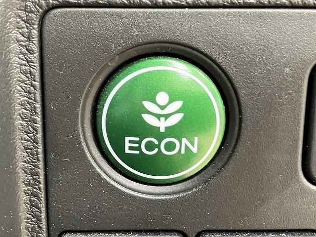 各種オートローンもご用意しております。頭金０円から審査可能。１２回から１２０回までお支払回数がお選び頂けます。中古車から新車すべてにご利用頂けます。お気軽にスタッフへご相談ください。