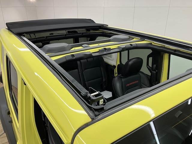 ジープ・ラングラーアンリミテッド Ｕｎｌｉｍｉｔｅｄ　Ｒｕｂｉｃｏｎ　Ｐｏｗｅｒ　Ｔｏｐ　８型ナビ／ソフトトップ／黒革／ブラインドスポットモニター／１７０台限定／レーダークルーズコントロール／ヒーテッドシート／ヒーテッドステアリング／クリアランスソナー／アイドリングストップ／ＵＳＢポート（6枚目）