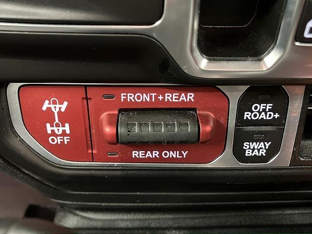 ジープ・ラングラーアンリミテッド Ｕｎｌｉｍｉｔｅｄ　Ｒｕｂｉｃｏｎ　Ｐｏｗｅｒ　Ｔｏｐ　８型ナビ／ソフトトップ／黒革／ブラインドスポットモニター／１７０台限定／レーダークルーズコントロール／ヒーテッドシート／ヒーテッドステアリング／クリアランスソナー／アイドリングストップ／ＵＳＢポート（68枚目）