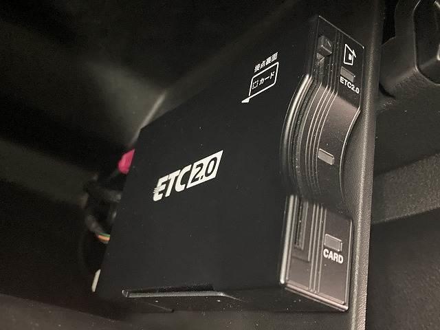 ジープ・ラングラーアンリミテッド Ｕｎｌｉｍｉｔｅｄ　Ｓａｈａｒａ　８型ナビ／レーダークルーズコントロール／ブラインドスポットモニター／シートヒーター／ステアリングヒーター／クリアランスソナー／フルセグＴＶ／ＡＣ１００Ｖ電源／スマートキー／純正１８インチアルミホイール（11枚目）