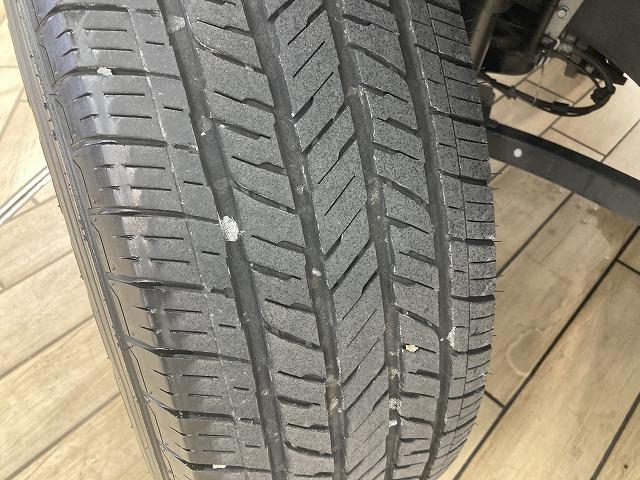 ジープ・ラングラーアンリミテッド Ｕｎｌｉｍｉｔｅｄ　Ｓａｈａｒａ　８型ナビ／レーダークルーズコントロール／ブラインドスポットモニター／シートヒーター／ステアリングヒーター／クリアランスソナー／フルセグＴＶ／ＡＣ１００Ｖ電源／スマートキー／純正１８インチアルミホイール（23枚目）