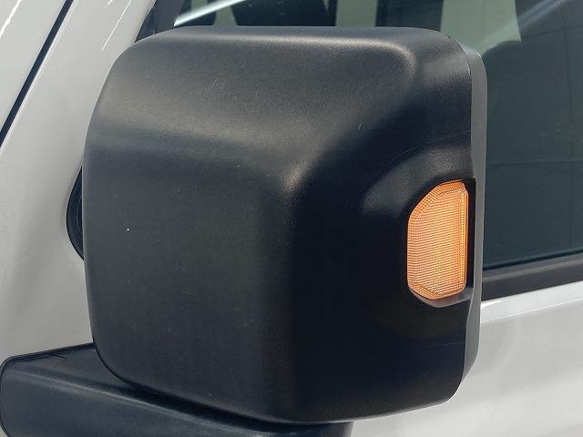 ジープ・ラングラーアンリミテッド Ｕｎｌｉｍｉｔｅｄ　Ｓａｈａｒａ　８型ナビ／レーダークルーズコントロール／ブラインドスポットモニター／シートヒーター／ステアリングヒーター／クリアランスソナー／フルセグＴＶ／ＡＣ１００Ｖ電源／スマートキー／純正１８インチアルミホイール（33枚目）