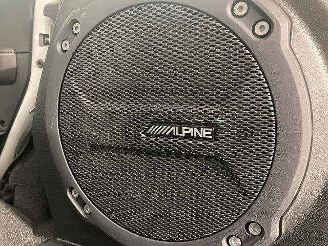 ジープ・ラングラーアンリミテッド Ｕｎｌｉｍｉｔｅｄ　Ｓａｈａｒａ　８型ナビ／レーダークルーズコントロール／ブラインドスポットモニター／シートヒーター／ステアリングヒーター／クリアランスソナー／フルセグＴＶ／ＡＣ１００Ｖ電源／スマートキー／純正１８インチアルミホイール（51枚目）