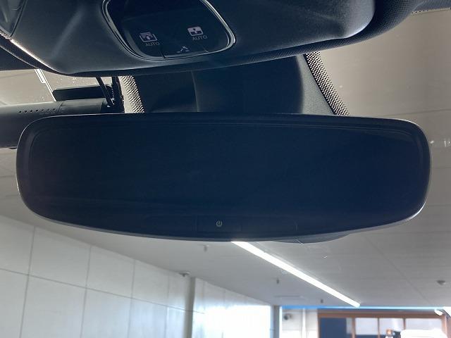 ジープ・コンパス ８０ｔｈアニバーサリーエディション　１０．１型モニター／レーダークルーズコントロール／全周囲モニター／黒革シート／サンルーフ／シートヒーター／ステアリングヒーター／電動リクライニングシート／オートホールド／プッシュスタート／ＥＴＣ（65枚目）