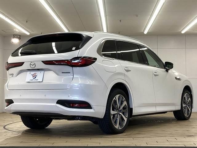 ＣＸ－８０ ＰＨＥＶ　Ｐｒｅｍｉｕｍ　Ｍｏｄｅｒｎ　純正ナビＴＶ／レーダークルーズコントロール／パノラマルーフ／ブラインドスポットモニター／ヘッドアップディスプレイ／白革シート／シートヒーター／シートクーラー／全周囲モニター／ステアリングヒーター（17枚目）