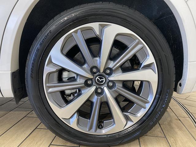 ＣＸ－８０ ＰＨＥＶ　Ｐｒｅｍｉｕｍ　Ｍｏｄｅｒｎ　純正ナビＴＶ／レーダークルーズコントロール／パノラマルーフ／ブラインドスポットモニター／ヘッドアップディスプレイ／白革シート／シートヒーター／シートクーラー／全周囲モニター／ステアリングヒーター（30枚目）