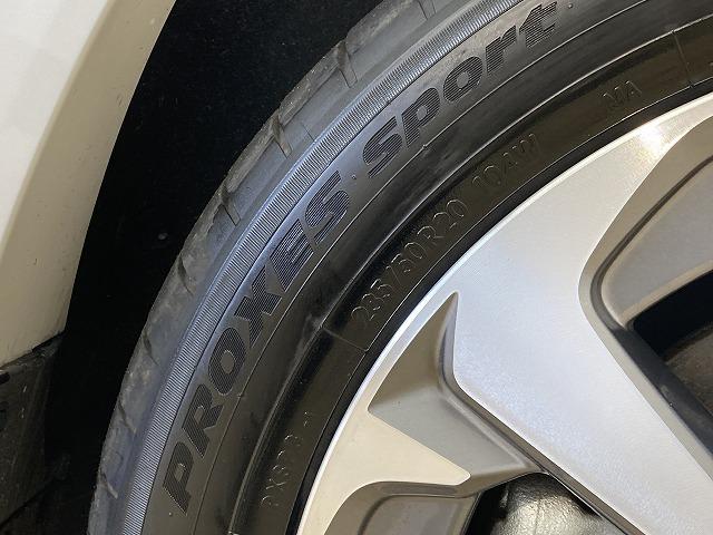 ＣＸ－８０ ＰＨＥＶ　Ｐｒｅｍｉｕｍ　Ｍｏｄｅｒｎ　純正ナビＴＶ／レーダークルーズコントロール／パノラマルーフ／ブラインドスポットモニター／ヘッドアップディスプレイ／白革シート／シートヒーター／シートクーラー／全周囲モニター／ステアリングヒーター（31枚目）