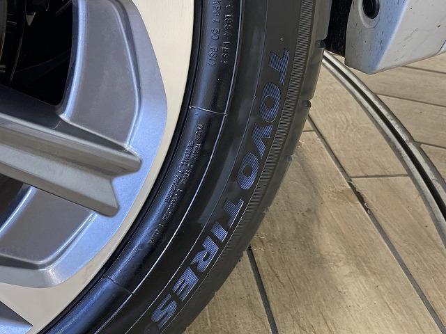 ＣＸ－８０ ＰＨＥＶ　Ｐｒｅｍｉｕｍ　Ｍｏｄｅｒｎ　純正ナビＴＶ／レーダークルーズコントロール／パノラマルーフ／ブラインドスポットモニター／ヘッドアップディスプレイ／白革シート／シートヒーター／シートクーラー／全周囲モニター／ステアリングヒーター（32枚目）