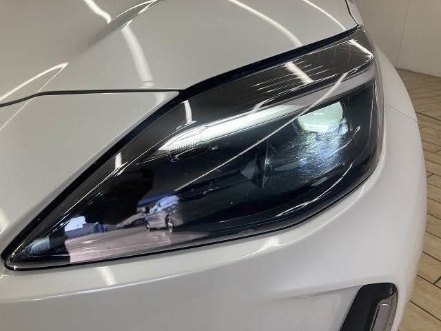 ヤリスクロス HYBRID Z ウルバーノ 特別仕様/ナビ/フルセグTV/全周囲/レーダークルーズコントロール/HDMI接続/シートヒーター/ブラインドスポットモニター/ハンドルヒーター/ETC/パワーシート/LEDヘッドライト/純正アルミ(20枚目)