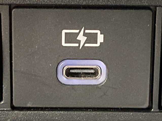 ヤリスクロス HYBRID Z ウルバーノ 特別仕様/ナビ/フルセグTV/全周囲/レーダークルーズコントロール/HDMI接続/シートヒーター/ブラインドスポットモニター/ハンドルヒーター/ETC/パワーシート/LEDヘッドライト/純正アルミ(50枚目)