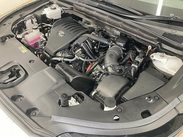 RX RX500h Fスポーツパフォーマンス パノラマルーフ/マークレビンソン/全周囲カメラ/赤革シート/パワーシート/シートヒーター/ベンチレーション/プリクラッシュセーフティー/レーダークルーズコントロール/ブラインドスポットモニター/LED(18枚目)