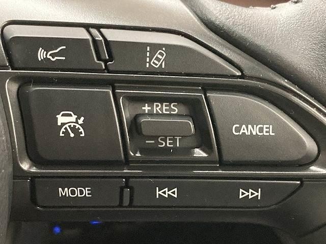 ヤリスクロス HYBRID Z ブラインドスポットモニター/全周囲モニター/ETC/純正アルミホイール/シートヒーター/パワーシート/コーナーセンサー/レーダークルーズコントロール/スマートキー/オートハイビーム/オートエアコン/(8枚目)