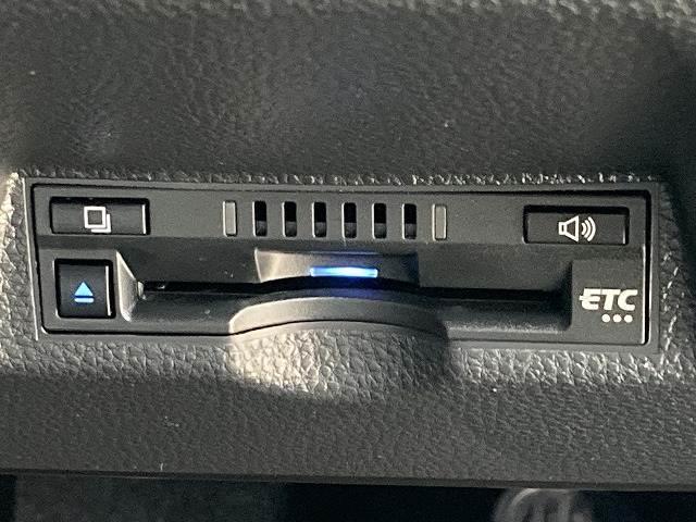 ヤリスクロス HYBRID Z ブラインドスポットモニター/全周囲モニター/ETC/純正アルミホイール/シートヒーター/パワーシート/コーナーセンサー/レーダークルーズコントロール/スマートキー/オートハイビーム/オートエアコン/(12枚目)