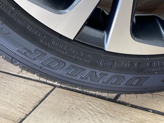 ヤリスクロス HYBRID Z ブラインドスポットモニター/全周囲モニター/ETC/純正アルミホイール/シートヒーター/パワーシート/コーナーセンサー/レーダークルーズコントロール/スマートキー/オートハイビーム/オートエアコン/(31枚目)