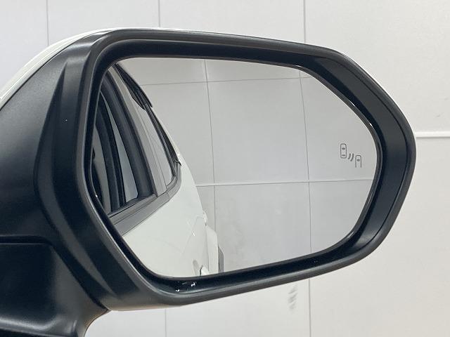 ヤリスクロス HYBRID Z ブラインドスポットモニター/全周囲モニター/ETC/純正アルミホイール/シートヒーター/パワーシート/コーナーセンサー/レーダークルーズコントロール/スマートキー/オートハイビーム/オートエアコン/(69枚目)