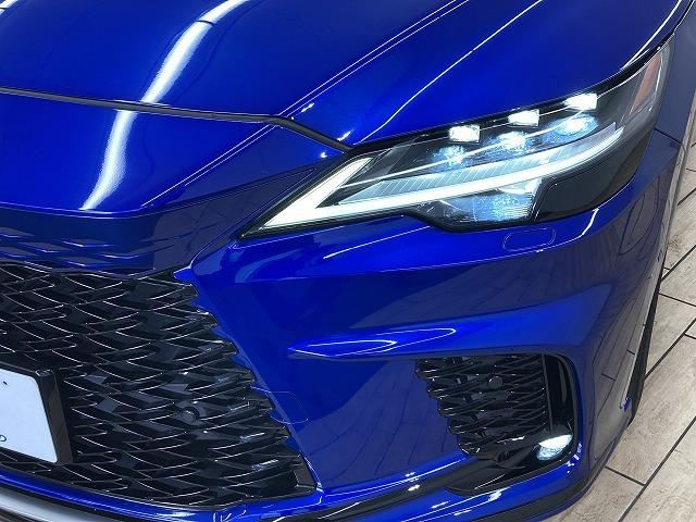 ＲＸ ＲＸ５００ｈ　“Ｆ　ＳＰＯＲＴ　Ｐｅｒｆｏｒｍａｎｃｅ”　パノラマルーフ／電動リアゲート／全周囲モニター／ブラインドスポットモニター／ヘッドアップディスプレイ／デジタルインナーミラー／３眼ＬＥＤヘッドライト／赤革シート／シートヒーター／シートクーラー／ＥＴＣ（31枚目）