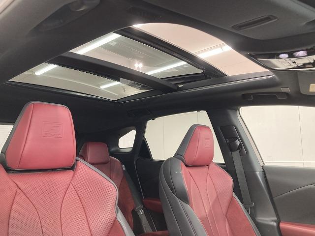 ＲＸ ＲＸ５００ｈ　“Ｆ　ＳＰＯＲＴ　Ｐｅｒｆｏｒｍａｎｃｅ”　パノラマルーフ／電動リアゲート／全周囲モニター／ブラインドスポットモニター／ヘッドアップディスプレイ／デジタルインナーミラー／３眼ＬＥＤヘッドライト／赤革シート／シートヒーター／シートクーラー／ＥＴＣ（48枚目）