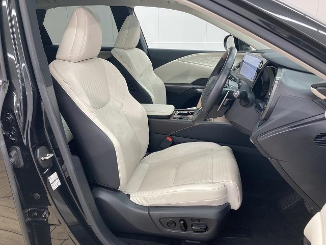 ＲＸ ＲＸ３５０ｈ　“ｖｅｒｓｉｏｎ　Ｌ”　全周囲カメラ／パノラマサンルーフ／白革シート／３眼ＬＥＤ／メモリーシート／シートヒーター／ベンチレーション／レーダークルーズコントロール／ブラインドスポットモニター／デジタルインナーミラー（45枚目）