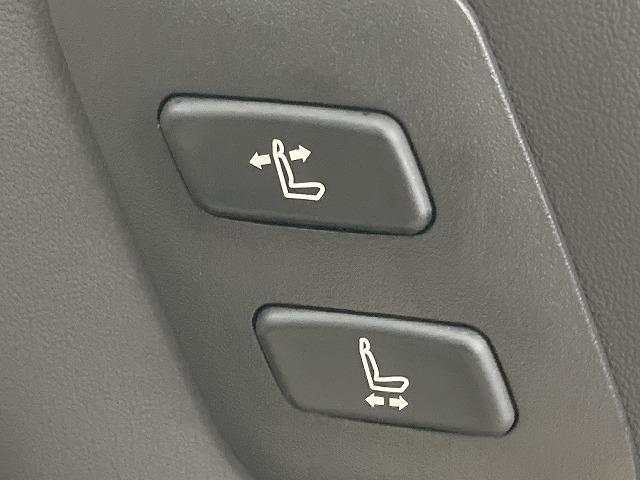 ＲＸ ＲＸ３５０ｈ　“ｖｅｒｓｉｏｎ　Ｌ”　全周囲カメラ／パノラマサンルーフ／白革シート／３眼ＬＥＤ／メモリーシート／シートヒーター／ベンチレーション／レーダークルーズコントロール／ブラインドスポットモニター／デジタルインナーミラー（66枚目）