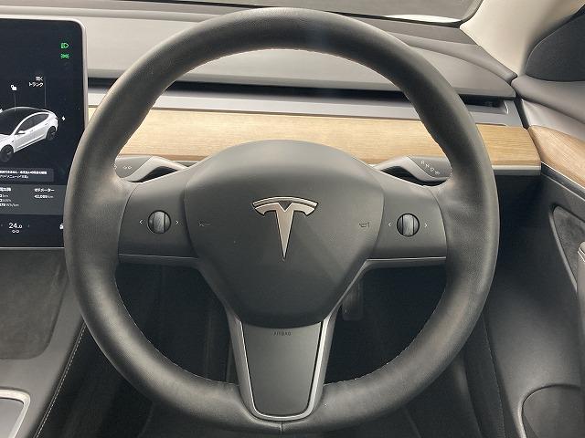 モデル３ スタンダードレンジプラス　ガラスルーフ／オートパイロット／ＥＴＣ／ＬＥＤヘッド／レーダークルーズコントロール／シートヒーター／ハンドルヒーター／純正１９インチアルミホイール／パワーシート／クリアランスソナー（41枚目）