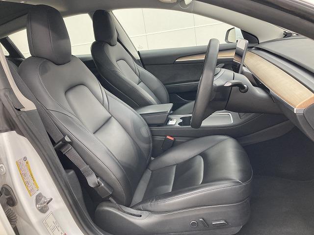 モデル３ スタンダードレンジプラス　ガラスルーフ／オートパイロット／ＥＴＣ／ＬＥＤヘッド／レーダークルーズコントロール／シートヒーター／ハンドルヒーター／純正１９インチアルミホイール／パワーシート／クリアランスソナー（79枚目）