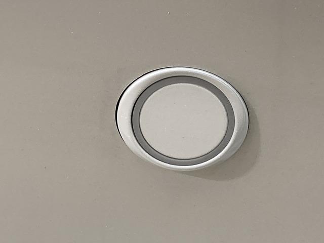 アルファードハイブリッド Ｚ　モデリスタエアロ／全周囲／ムーンルーフ／ユニバーサルステップ／１４型ナビ／本革シート／セーフティーセンス／レーダークルーズコントロール／シートヒーター／ベンチレーション／ＬＥＤヘッド／パワーバッグドア（22枚目）