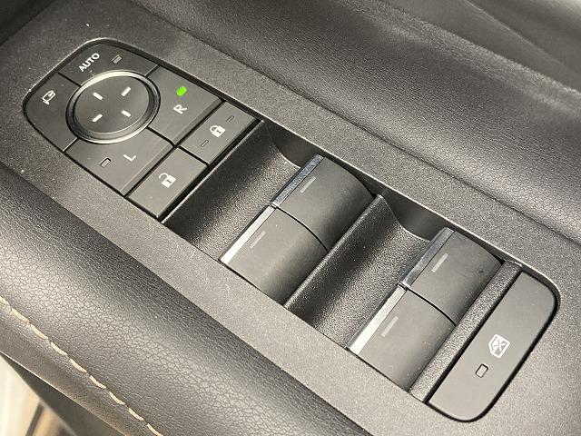 アルファードハイブリッド Ｚ　モデリスタエアロ／全周囲／ムーンルーフ／ユニバーサルステップ／１４型ナビ／本革シート／セーフティーセンス／レーダークルーズコントロール／シートヒーター／ベンチレーション／ＬＥＤヘッド／パワーバッグドア（53枚目）