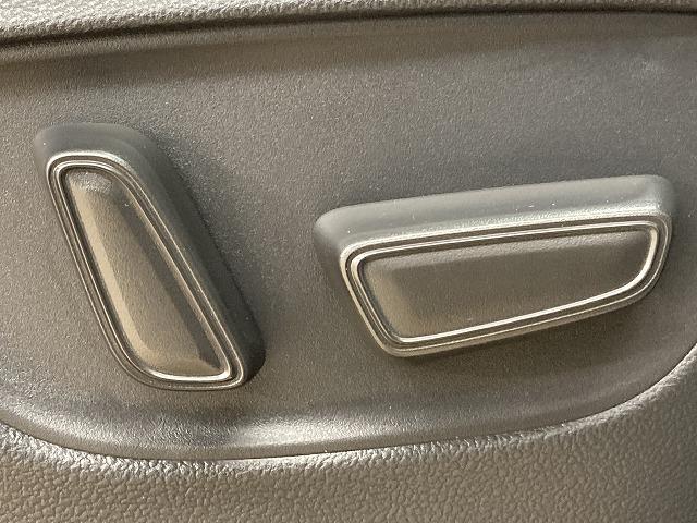 アルファードハイブリッド Ｚ　モデリスタエアロ／全周囲／ムーンルーフ／ユニバーサルステップ／１４型ナビ／本革シート／セーフティーセンス／レーダークルーズコントロール／シートヒーター／ベンチレーション／ＬＥＤヘッド／パワーバッグドア（75枚目）