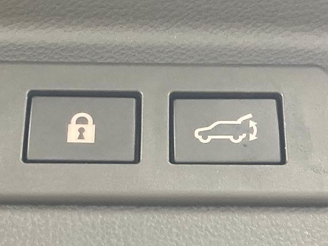 フォレスター ＳＴＩ　Ｓｐｏｒｔ　８型メーカーナビ／ナッパレザー／ワンオーナー（8枚目）