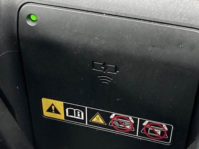 クラウンクロスオーバー Ｇ　“Ａｄｖａｎｃｅｄ・Ｌｅａｔｈｅｒ　Ｐａｃｋａｇｅ”　純正ナビ／全周囲モニター／電動リアゲート／レーダークルーズコントロール／ブラインドスポットモニター／ＡＣ１００Ｖ／シートヒーター／シートクーラー／黒革シート／４眼ＬＥＤヘッドライト／置くだけ充電（11枚目）