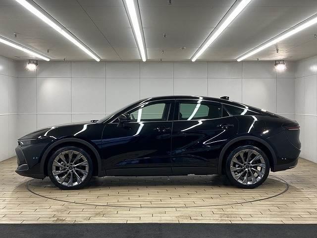 クラウンクロスオーバー Ｇ　“Ａｄｖａｎｃｅｄ・Ｌｅａｔｈｅｒ　Ｐａｃｋａｇｅ”　純正ナビ／全周囲モニター／電動リアゲート／レーダークルーズコントロール／ブラインドスポットモニター／ＡＣ１００Ｖ／シートヒーター／シートクーラー／黒革シート／４眼ＬＥＤヘッドライト／置くだけ充電（16枚目）