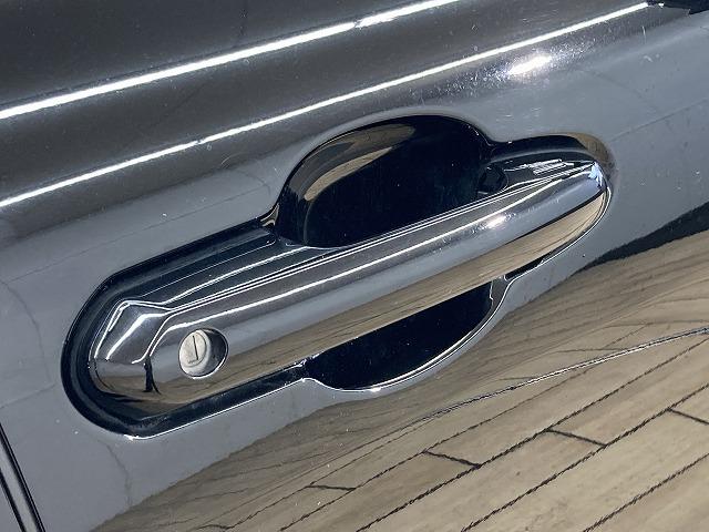 クラウンクロスオーバー Ｇ　“Ａｄｖａｎｃｅｄ・Ｌｅａｔｈｅｒ　Ｐａｃｋａｇｅ”　純正ナビ／全周囲モニター／電動リアゲート／レーダークルーズコントロール／ブラインドスポットモニター／ＡＣ１００Ｖ／シートヒーター／シートクーラー／黒革シート／４眼ＬＥＤヘッドライト／置くだけ充電（27枚目）