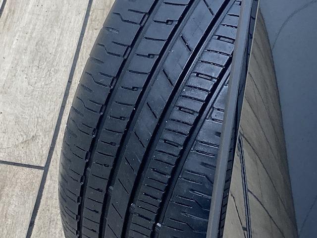 クラウンクロスオーバー Ｇ　“Ａｄｖａｎｃｅｄ・Ｌｅａｔｈｅｒ　Ｐａｃｋａｇｅ”　純正ナビ／全周囲モニター／電動リアゲート／レーダークルーズコントロール／ブラインドスポットモニター／ＡＣ１００Ｖ／シートヒーター／シートクーラー／黒革シート／４眼ＬＥＤヘッドライト／置くだけ充電（32枚目）