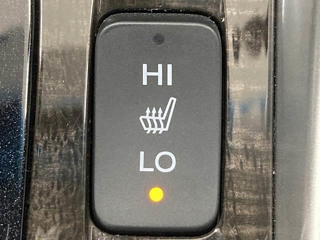 アコードハイブリッド ＥＸ　純正ナビ／黒革シート／無限エアロ／レーダークルーズコントロール／電動リクライニングシート／シートメモリー／ＬＥＤヘッドライト／クリアランスソナー／プッシュスタート／スマートキー／フルセグテレビ／ＥＴＣ（6枚目）