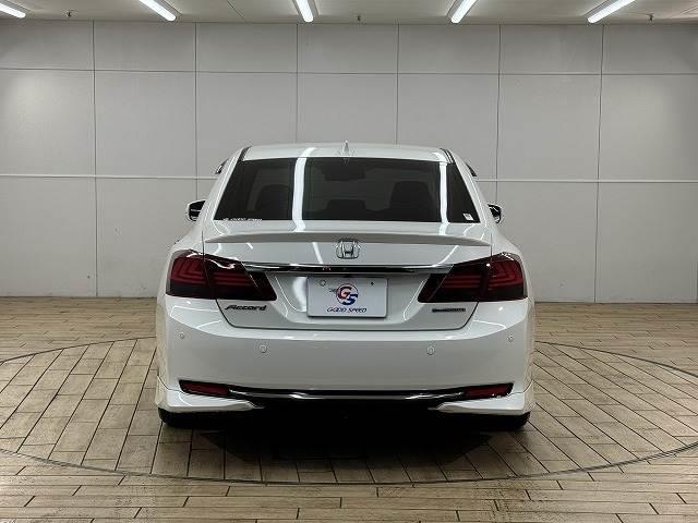 アコードハイブリッド ＥＸ　純正ナビ／黒革シート／無限エアロ／レーダークルーズコントロール／電動リクライニングシート／シートメモリー／ＬＥＤヘッドライト／クリアランスソナー／プッシュスタート／スマートキー／フルセグテレビ／ＥＴＣ（15枚目）