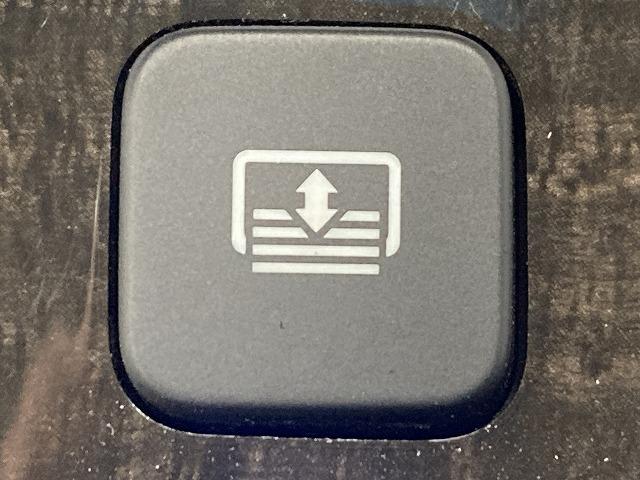 アコードハイブリッド ＥＸ　純正ナビ／黒革シート／無限エアロ／レーダークルーズコントロール／電動リクライニングシート／シートメモリー／ＬＥＤヘッドライト／クリアランスソナー／プッシュスタート／スマートキー／フルセグテレビ／ＥＴＣ（43枚目）