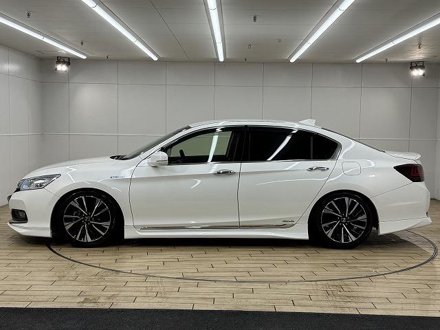 アコードハイブリッド ＥＸ　純正ナビ／黒革シート／無限エアロ／レーダークルーズコントロール／電動リクライニングシート／シートメモリー／ＬＥＤヘッドライト／クリアランスソナー／プッシュスタート／スマートキー／フルセグテレビ／ＥＴＣ（73枚目）