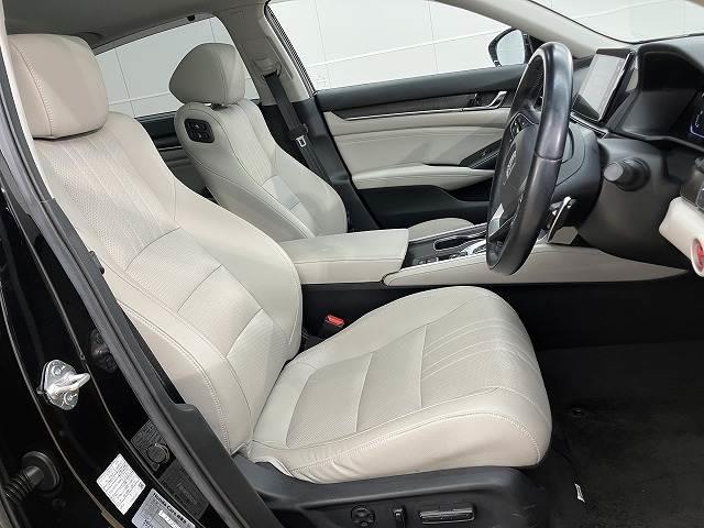 アコードハイブリッド ＥＸ　純正ナビ／サンルーフ／白革／追従クルコン／ＥＴＣ（12枚目）