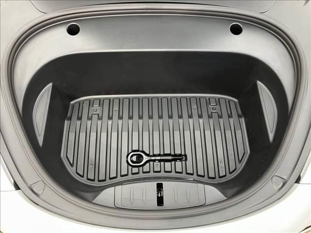 モデル３ ＲＷＤ　純正ナヒ／オートパイロット／ガラスルーフ／ＥＴＣ（18枚目）