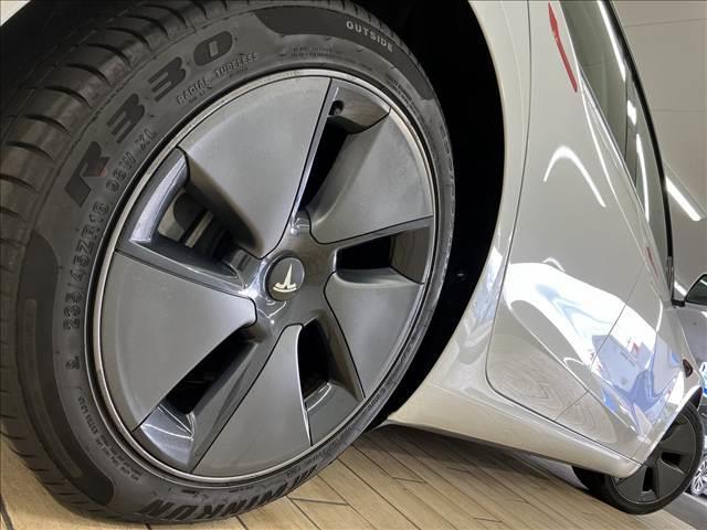 モデル３ ＲＷＤ　純正ナヒ／オートパイロット／ガラスルーフ／ＥＴＣ（19枚目）